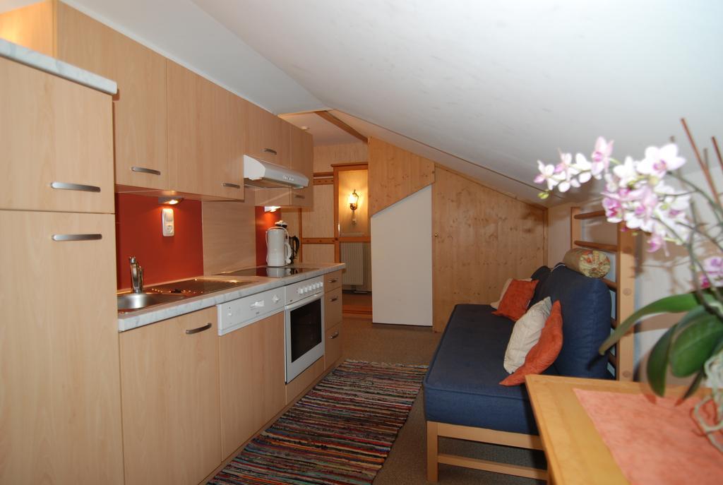 Ferienwohnung Pension Tirol Bichlbach Bilik gambar